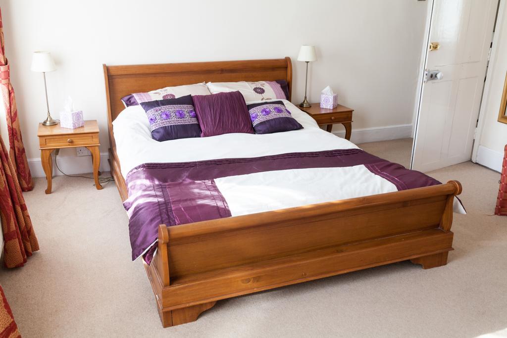 Wisteria House Bed & Breakfast Lymington Exterior photo